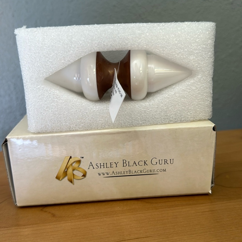 NIB Ashley Black fascia blaster nuggets